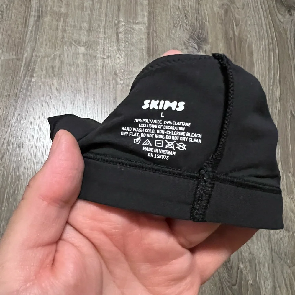 Skims SCOOP BRALETTE in black - Picture 6 of 6
